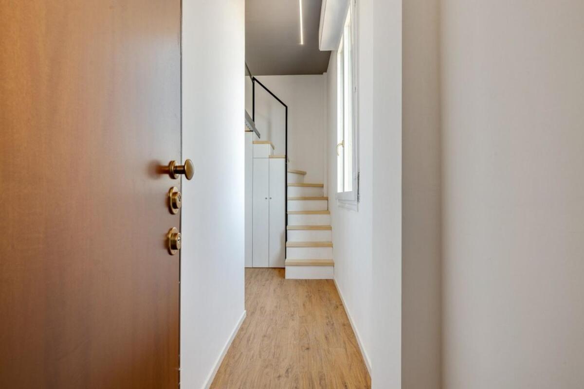 Homeby, Cozy Penthouse Apartment มิลาน ภายนอก รูปภาพ