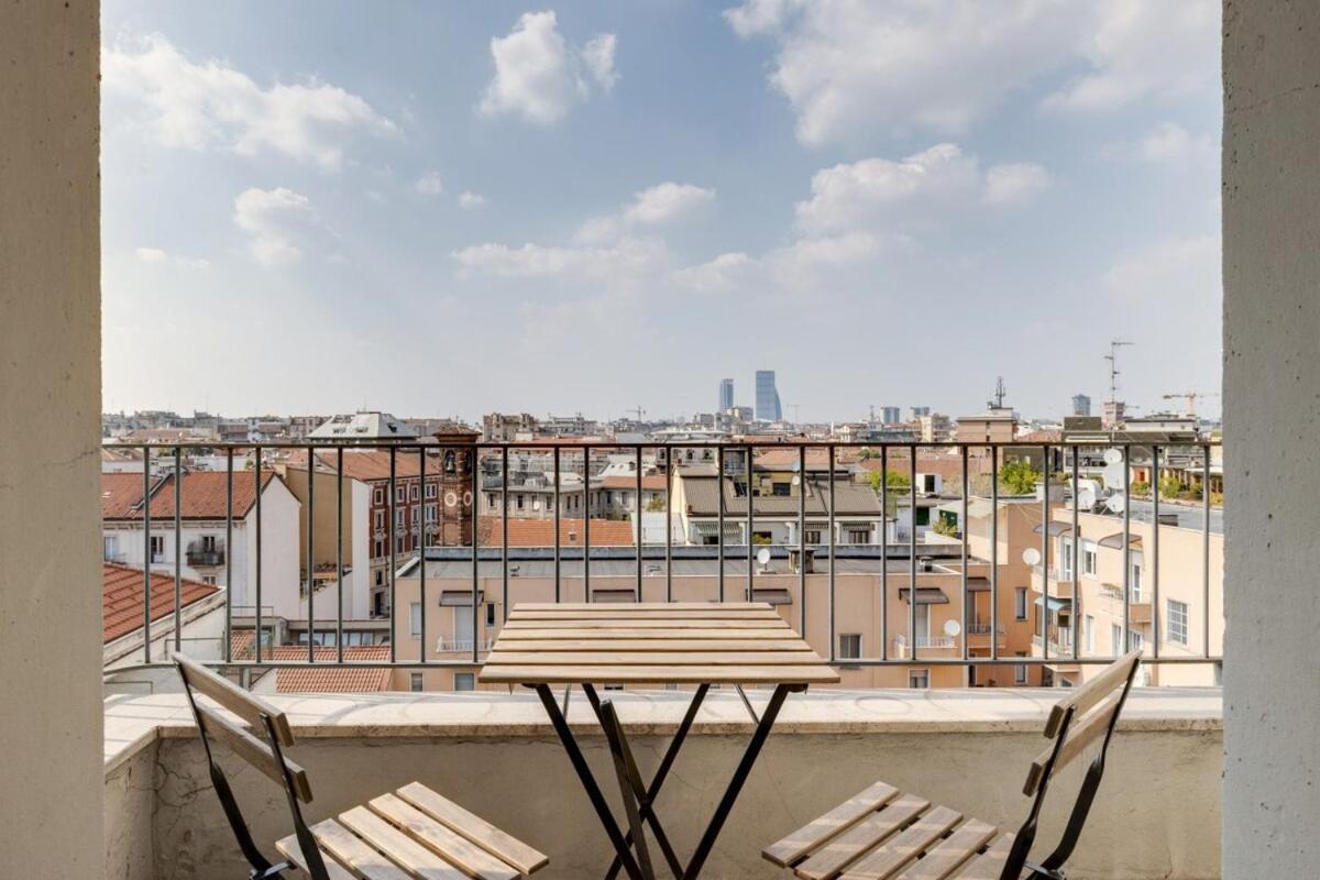 Homeby, Cozy Penthouse Apartment มิลาน ภายนอก รูปภาพ
